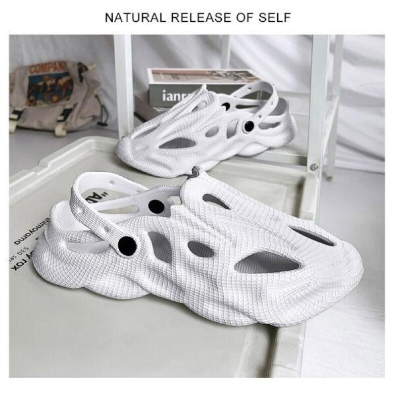 Men's Shoes Summer Beach Roman Sandals Casual Anti Slipper Runner hollow out new
