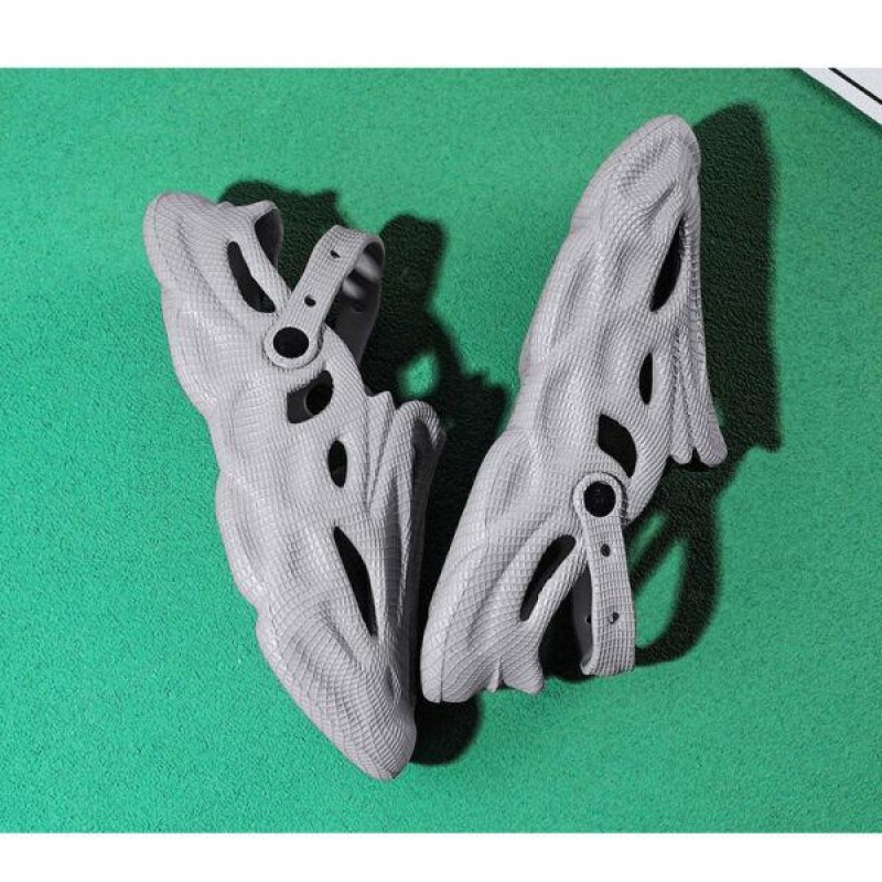 Men's Shoes Summer Beach Roman Sandals Casual Anti Slipper Runner hollow out new